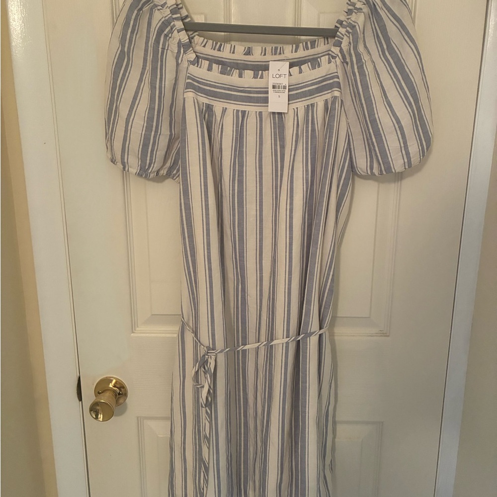 LOFT Striped Puff Sleeve Dress